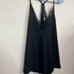 Blu Pepper cami, size L, color black.
